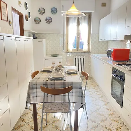 Casa Dina Apartment