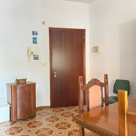 Casa Dina Apartment Cavalcaselle